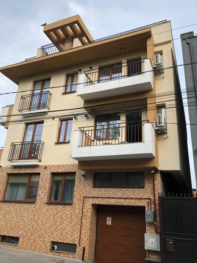Green Apartment- Brilliant Apartments Constanta Exterior photo